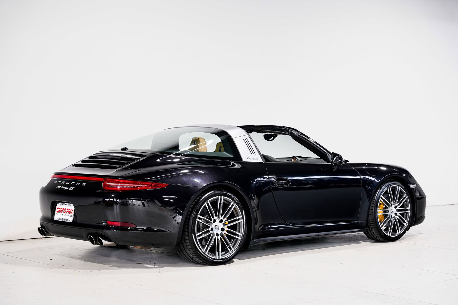 Used 2014 Porsche 911 Targa 4S AWD/4WD image 3
