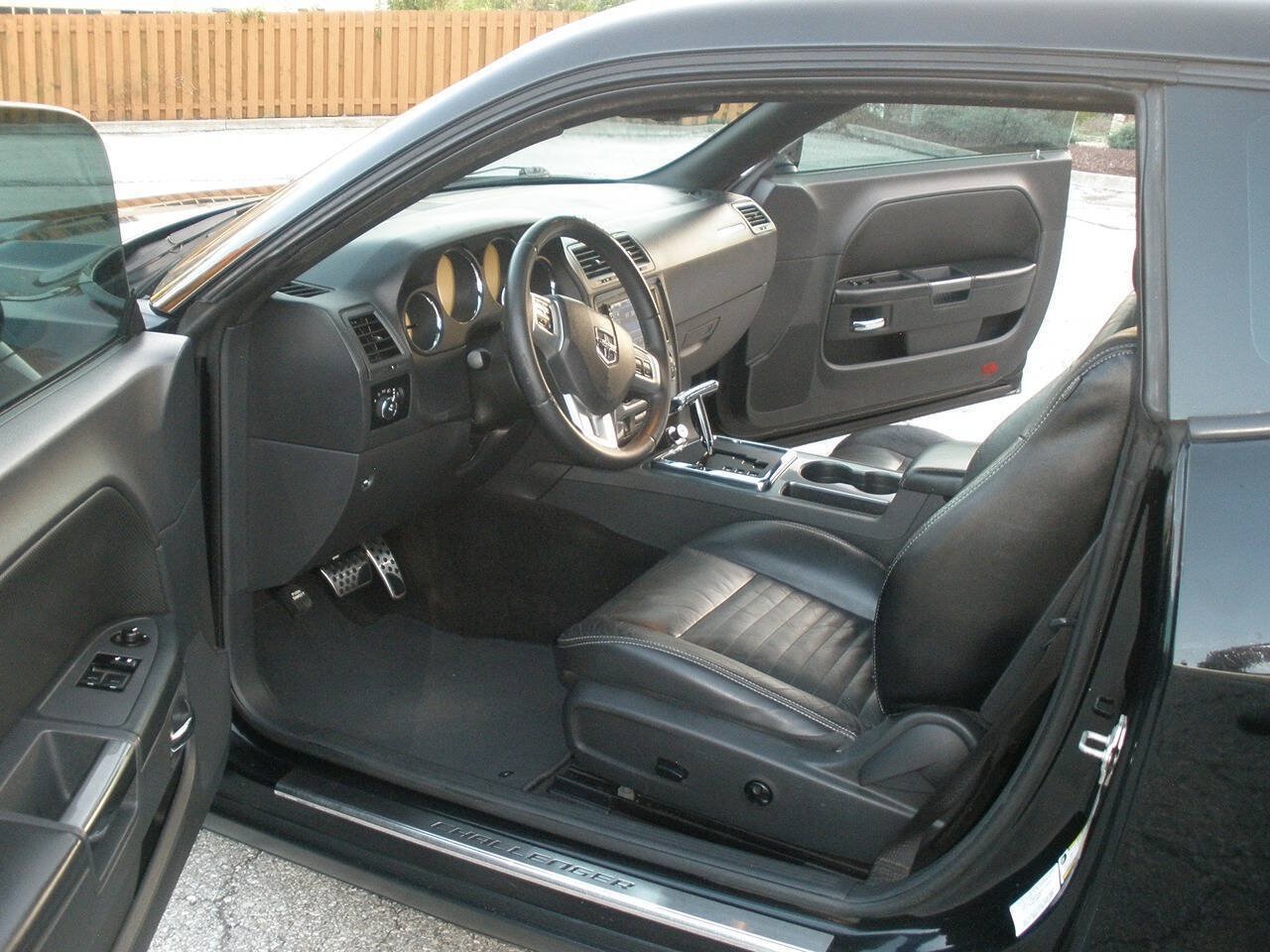 Used 2012 Dodge Challenger SXT Plus RWD image 22