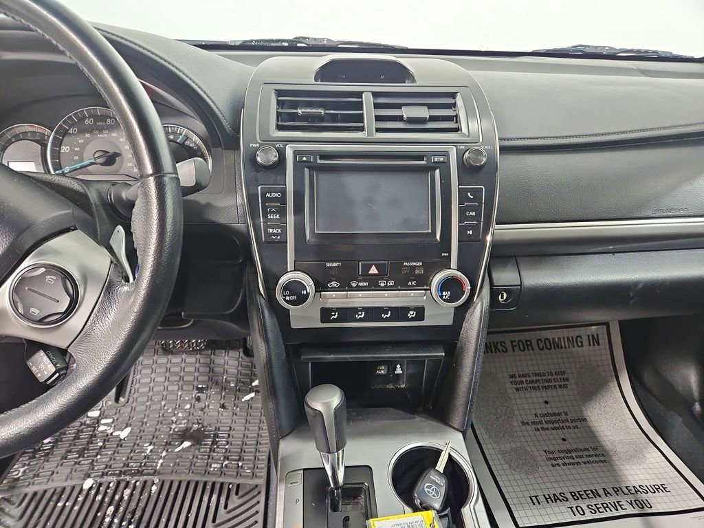 Used 2012 Toyota Camry SE image 17