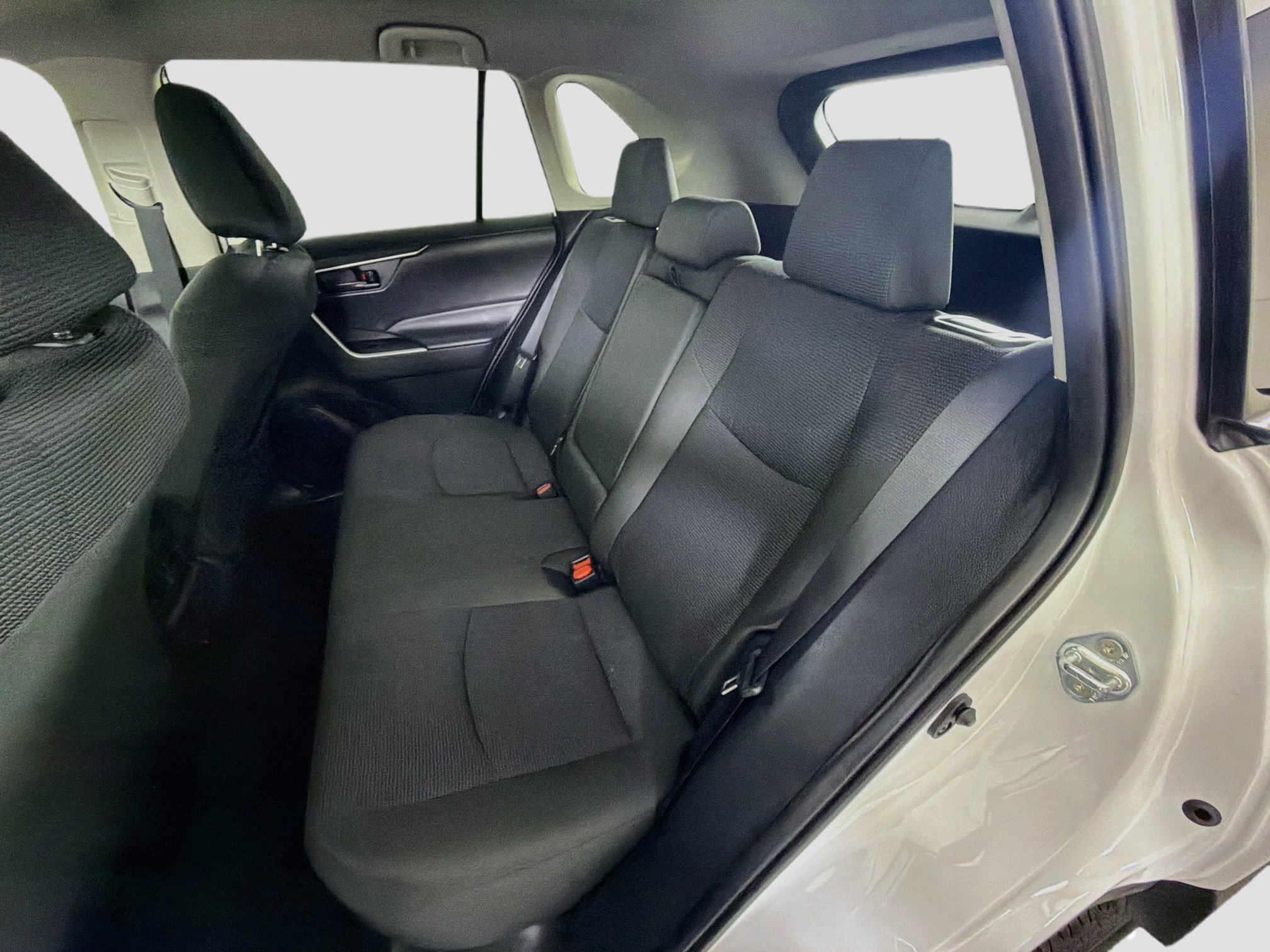 Used 2025 Toyota RAV4 LE FWD image 27