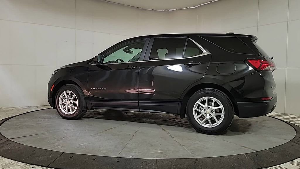 Used 2024 Chevrolet Equinox LT image 4