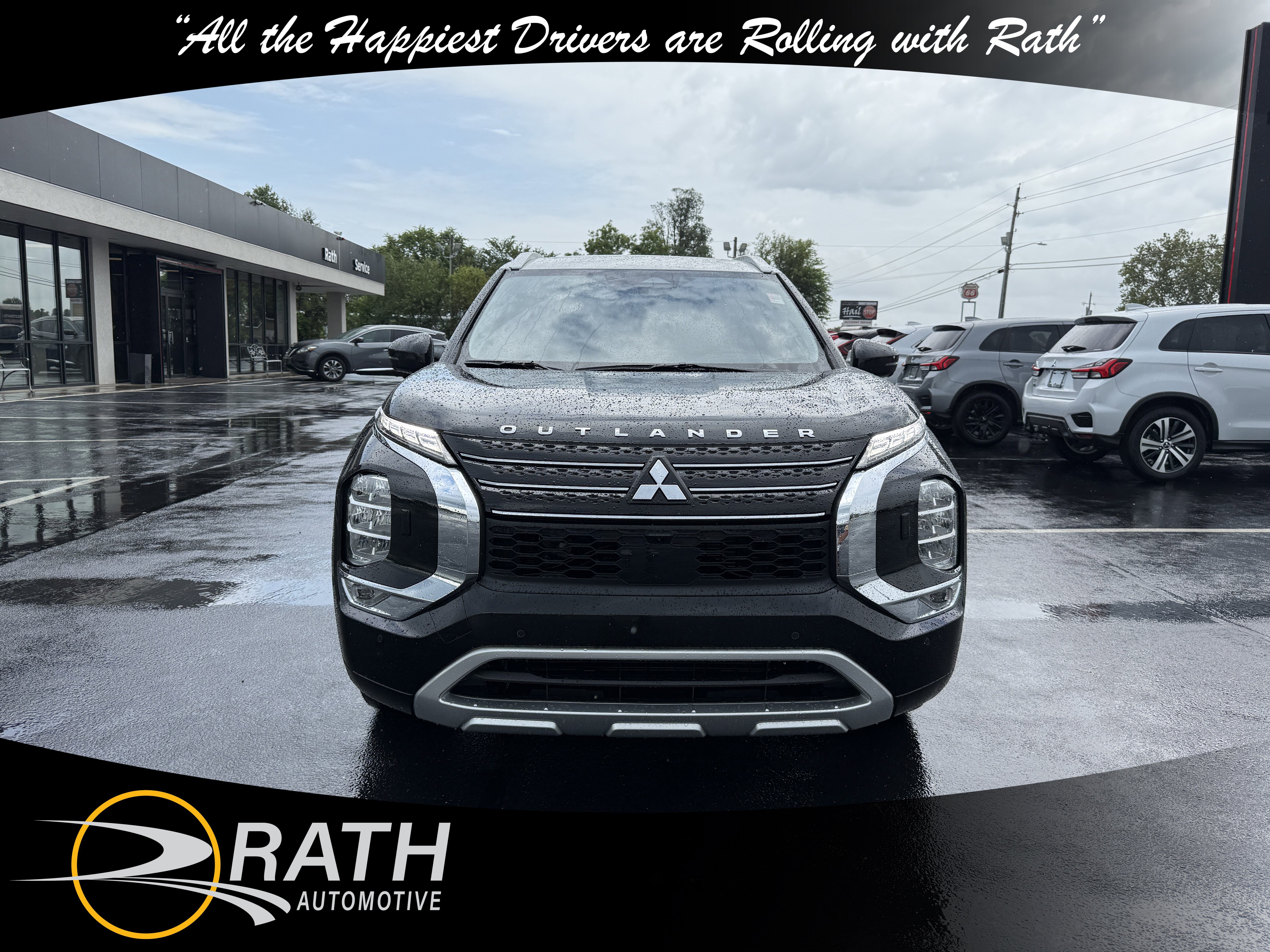 New 2025 Mitsubishi Outlander SEL image 3