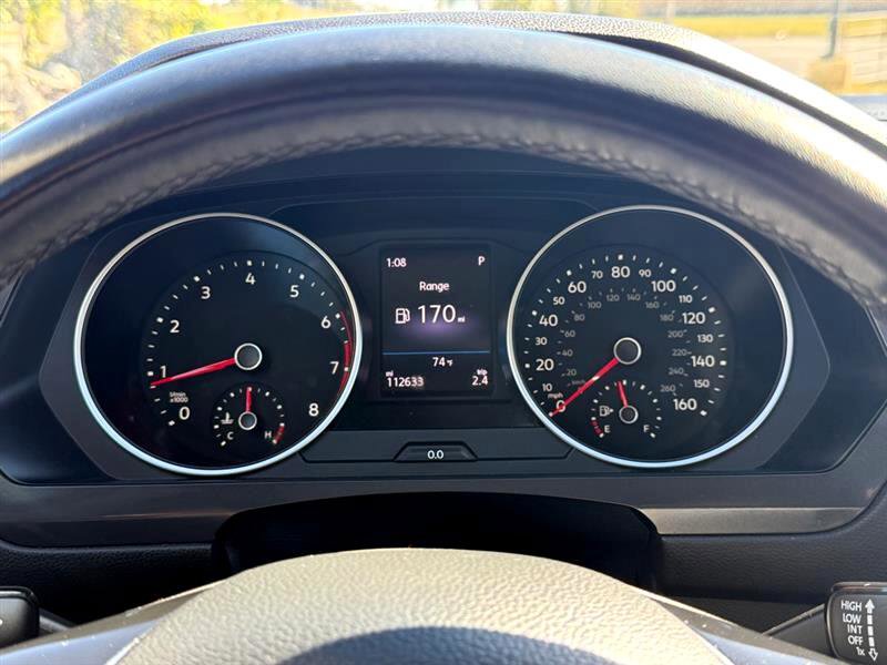 Used 2019 Volkswagen Tiguan SE image 21