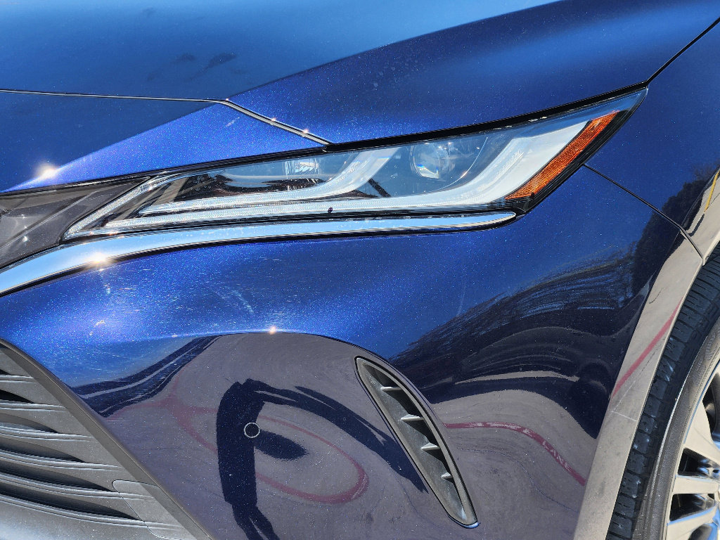 Used 2021 Toyota Venza Limited image 7