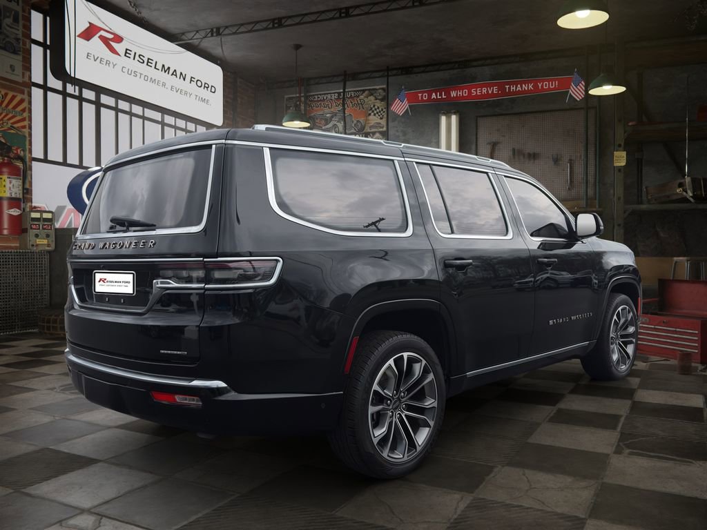 Used 2022 Jeep Grand Wagoneer Series III w/ Rear Seat Video Group 1 image 6