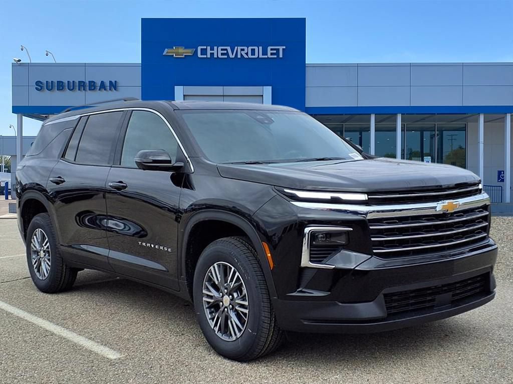New 2026 Chevrolet Traverse LT w/ Driver Confidence Package AWD/4WD image 3
