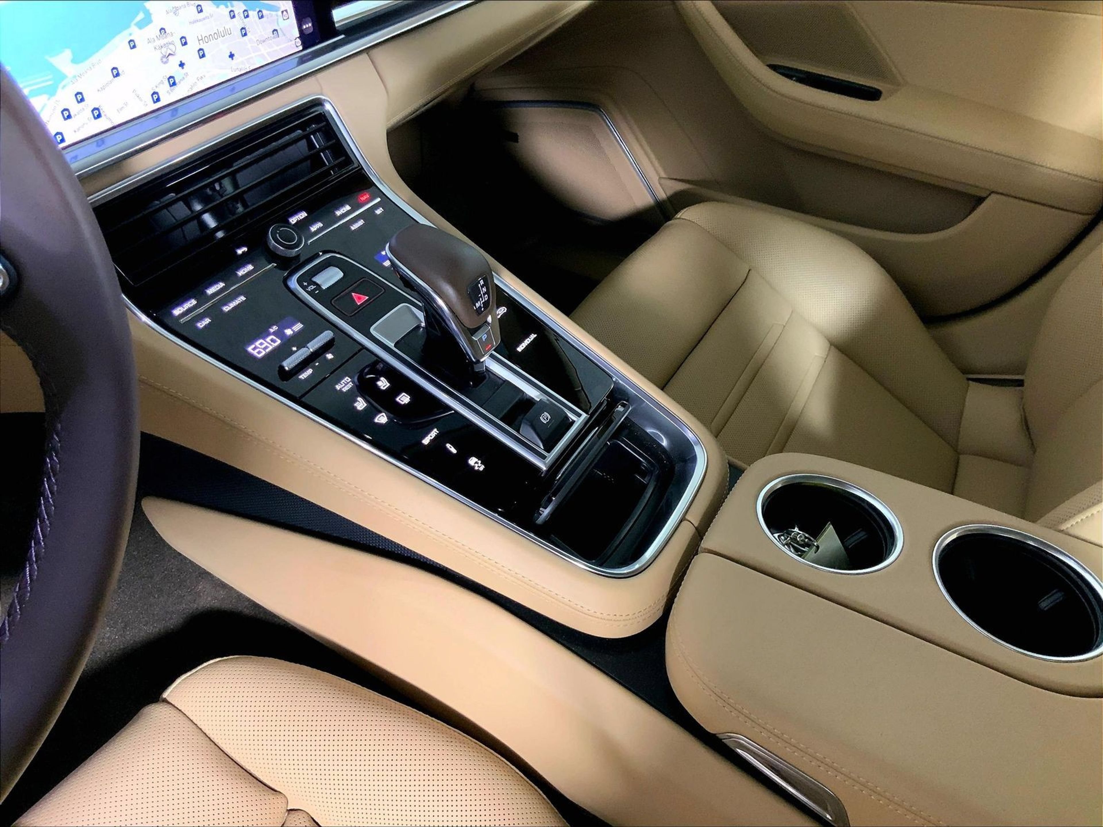 Certified 2022 Porsche Panamera RWD image 15