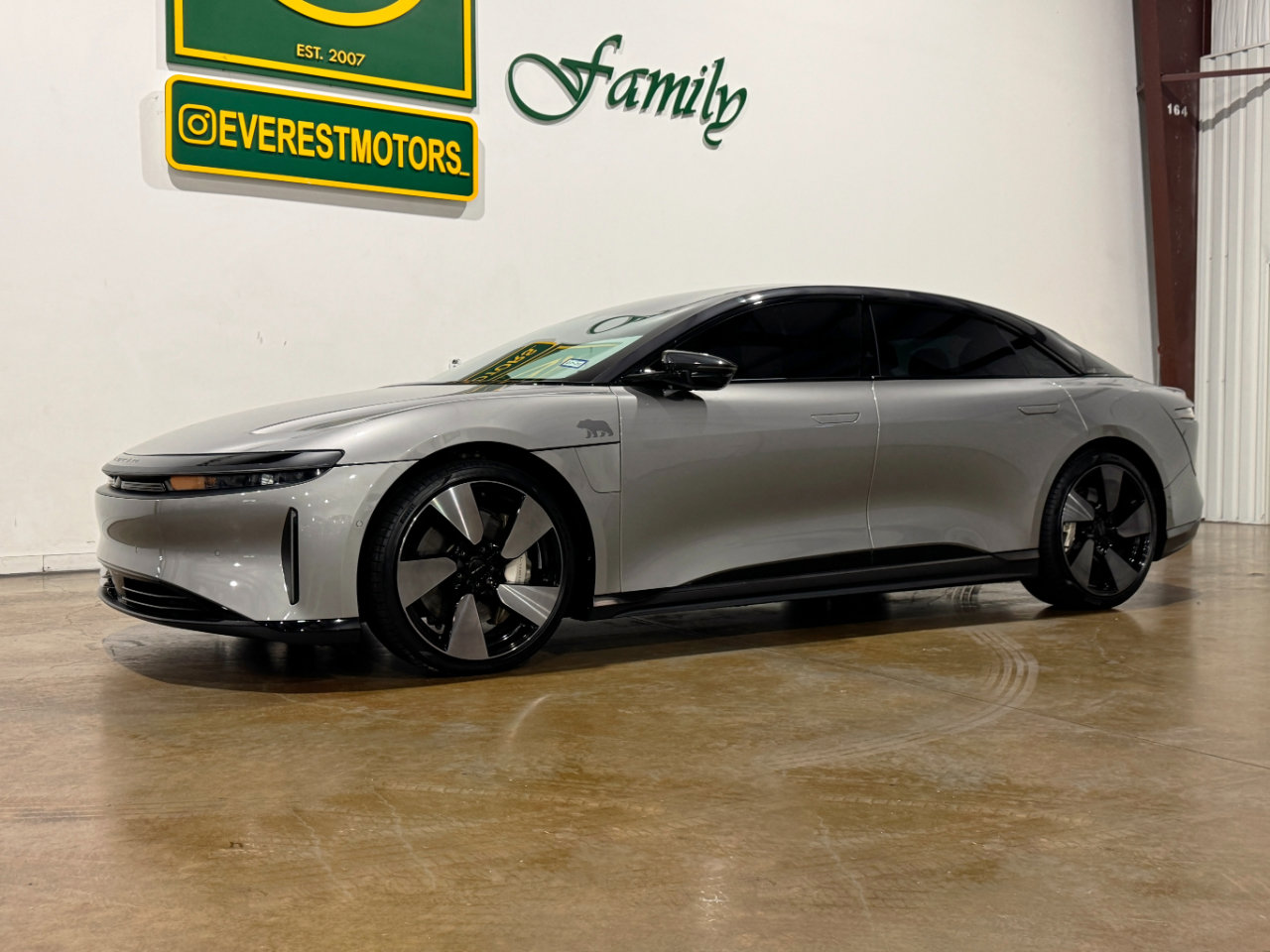 Used 2023 Lucid Air Grand Touring image 3