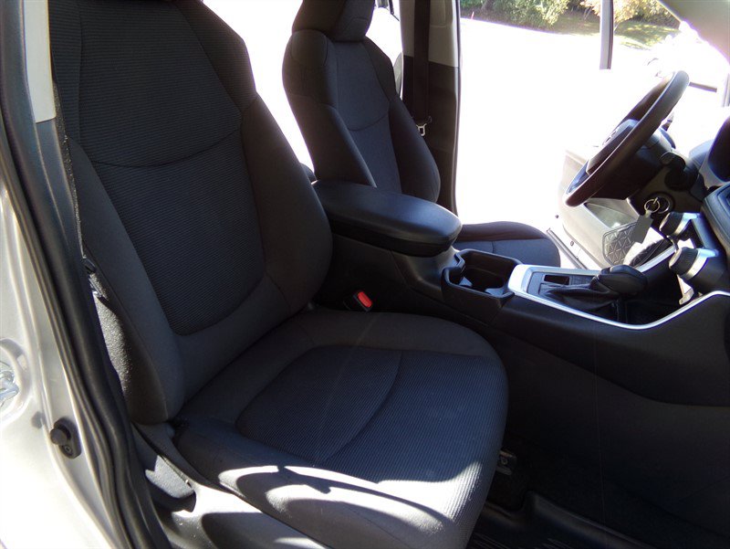 Used 2021 Toyota RAV4 LE AWD/4WD image 20