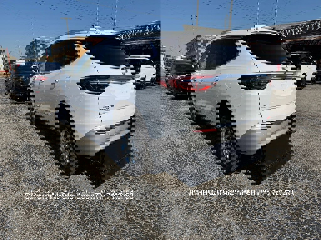 Used 2020 Buick Enclave Essence image 8