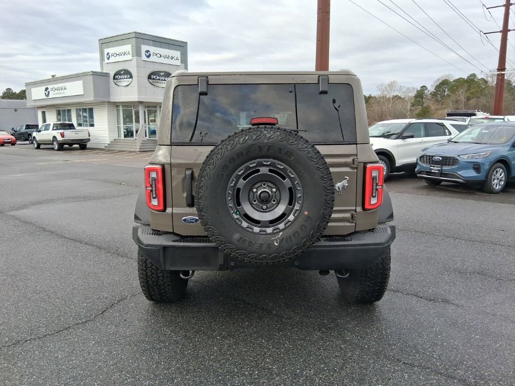 Used 2025 Ford Bronco Badlands image 6