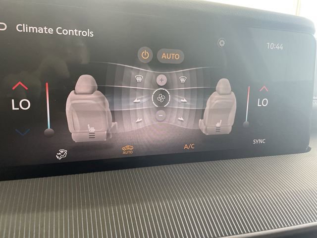 Certified 2025 Nissan Murano SV image 30