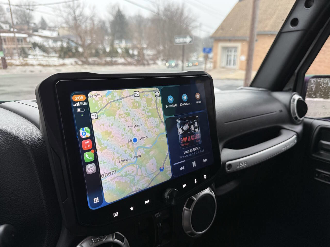 Used 2017 Jeep Wrangler Unlimited Sahara w/ Connectivity Group image 30