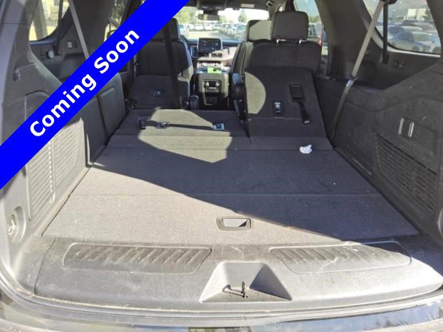 Used 2024 Chevrolet Suburban LT image 17