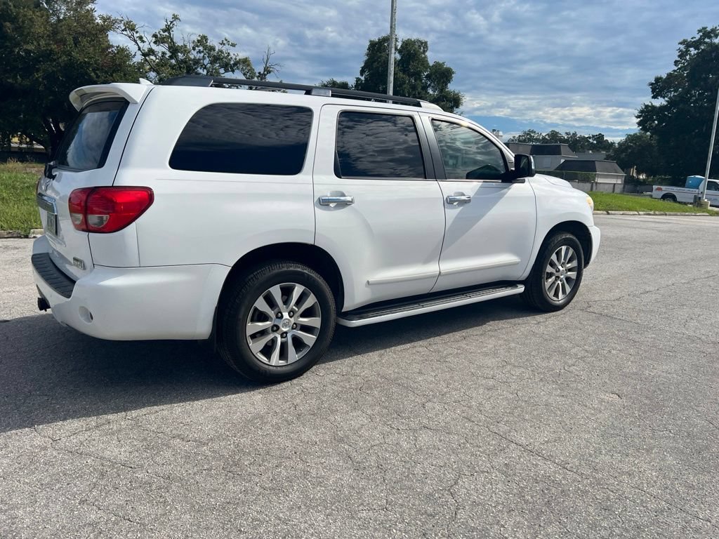 Used 2015 Toyota Sequoia Limited RWD image 3