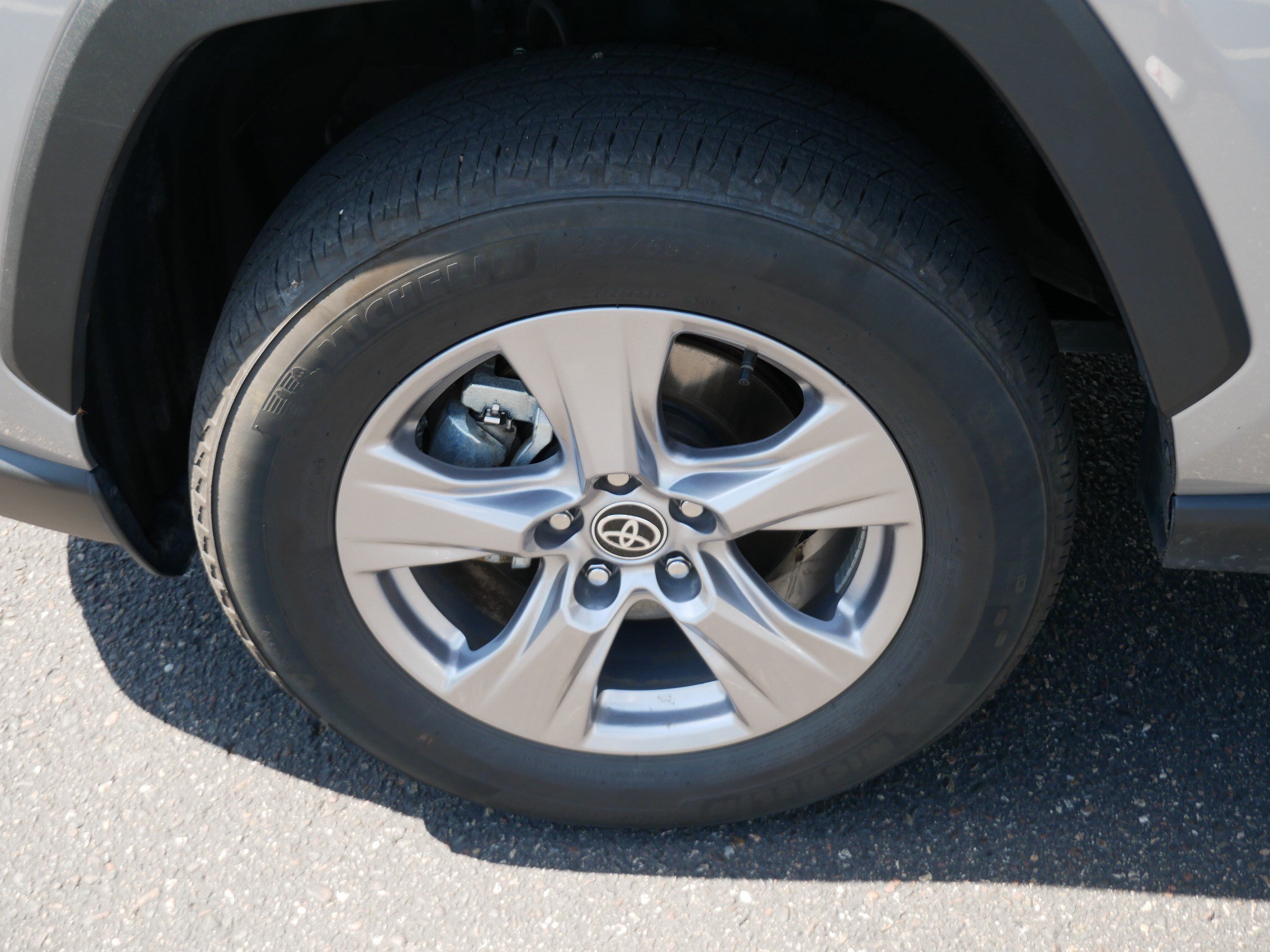 Certified 2025 Toyota RAV4 XLE AWD/4WD image 15