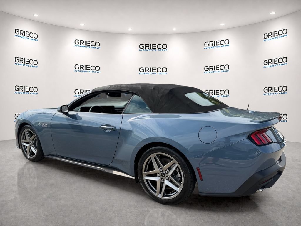 Used 2025 Ford Mustang GT Premium RWD image 5