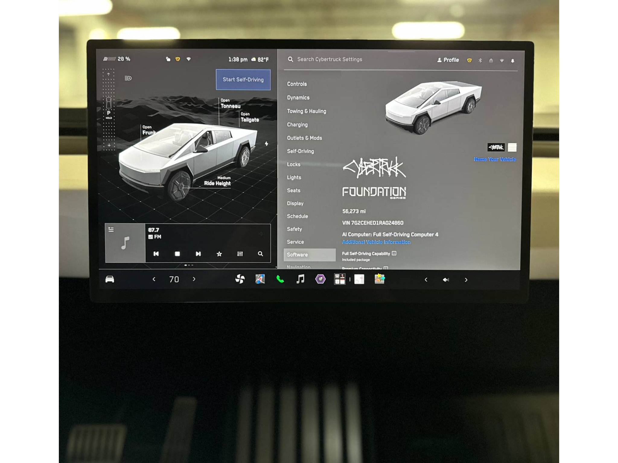 Used 2024 Tesla Cybertruck AWD Crew Cab image 25