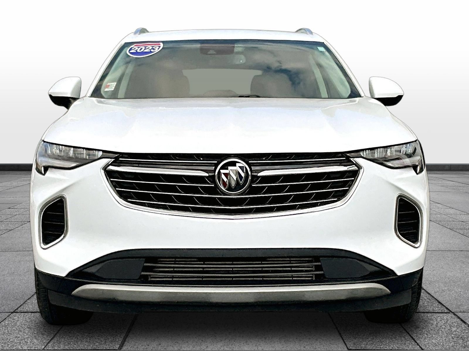 Used 2023 Buick Envision Essence FWD image 2