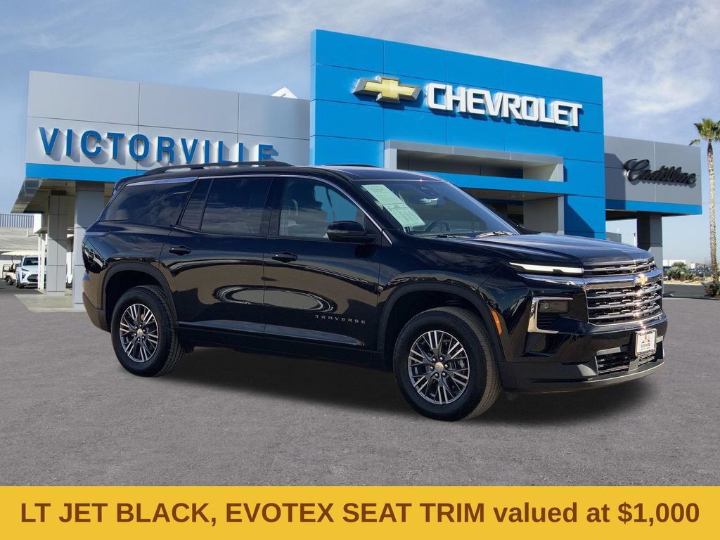 Certified 2026 Chevrolet Traverse LT FWD image 3