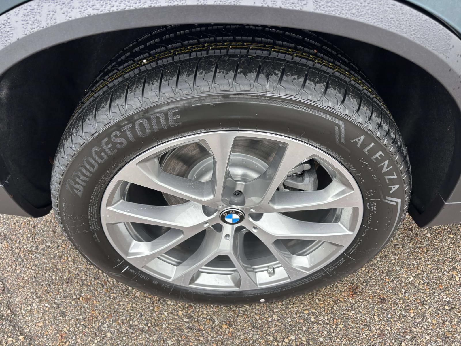 New 2026 BMW X5 xDrive40i w/ Premium Package AWD/4WD image 10