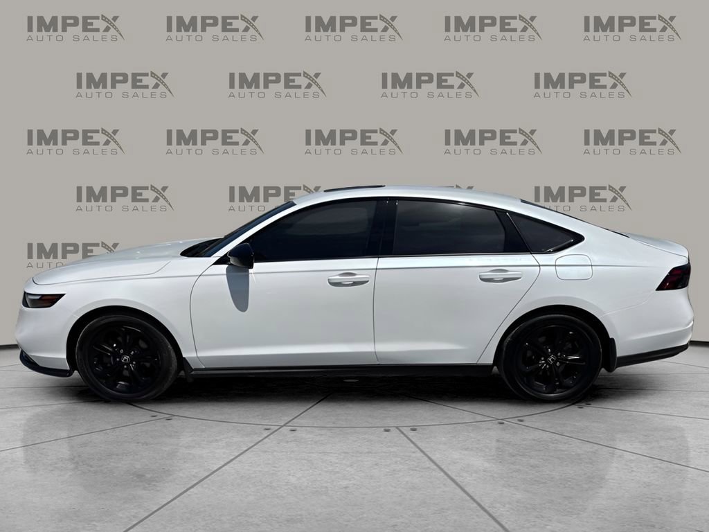 Used 2025 Honda Accord SE image 2