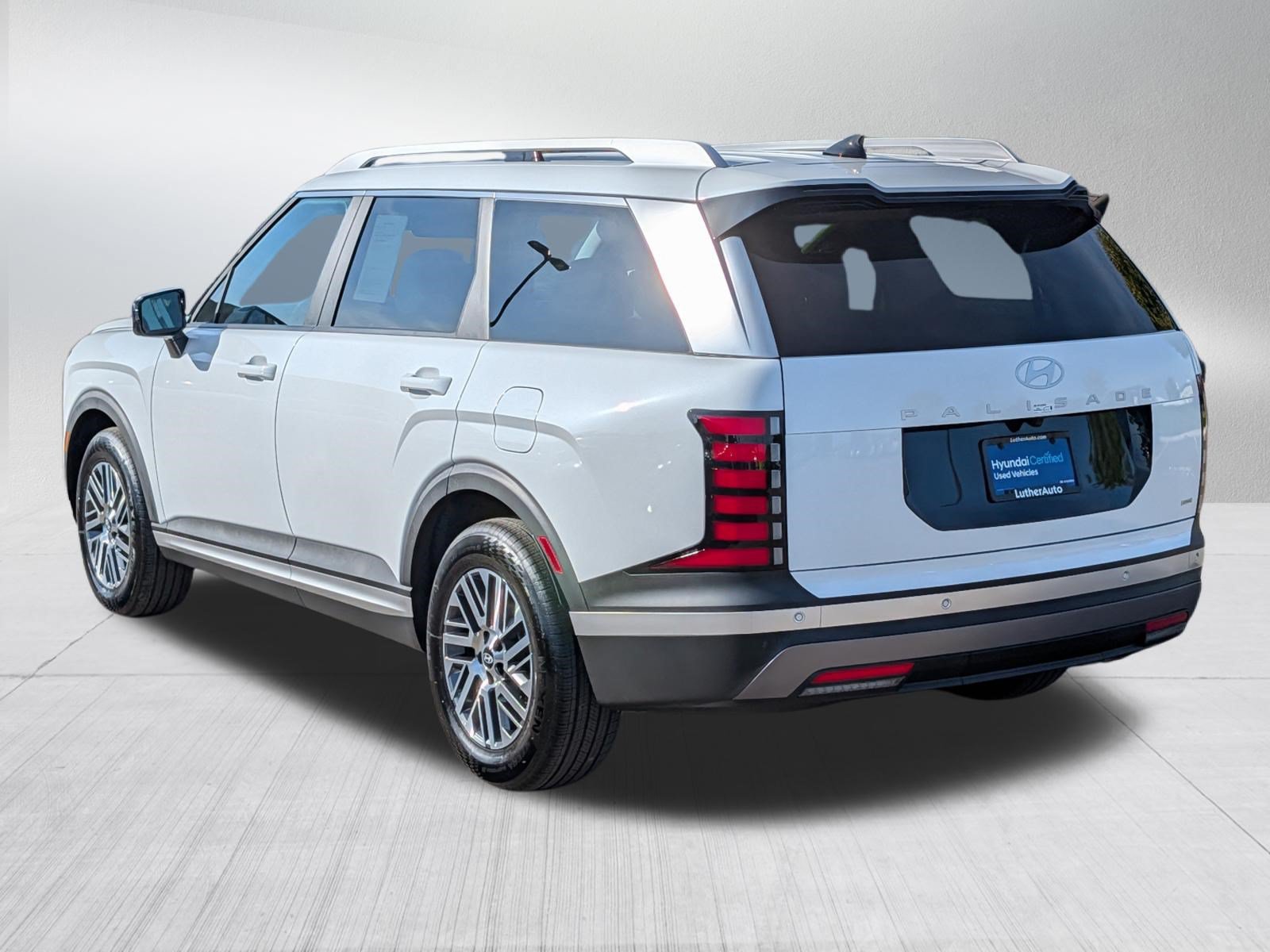 Certified 2026 Hyundai Palisade SEL AWD/4WD image 5