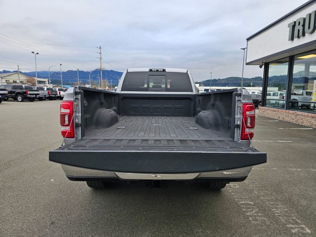 Used 2020 RAM 3500 Laramie image 9