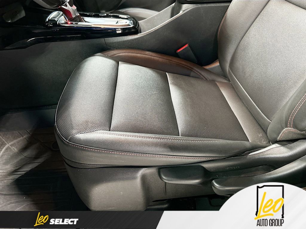 Certified 2024 Chevrolet Trax RS w/ Driver Confidence Package image 18