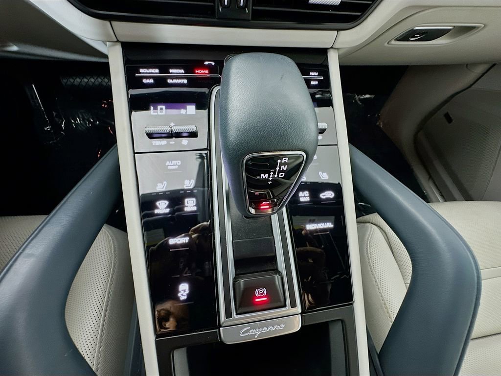 Certified 2023 Porsche Cayenne Platinum Edition AWD/4WD image 19
