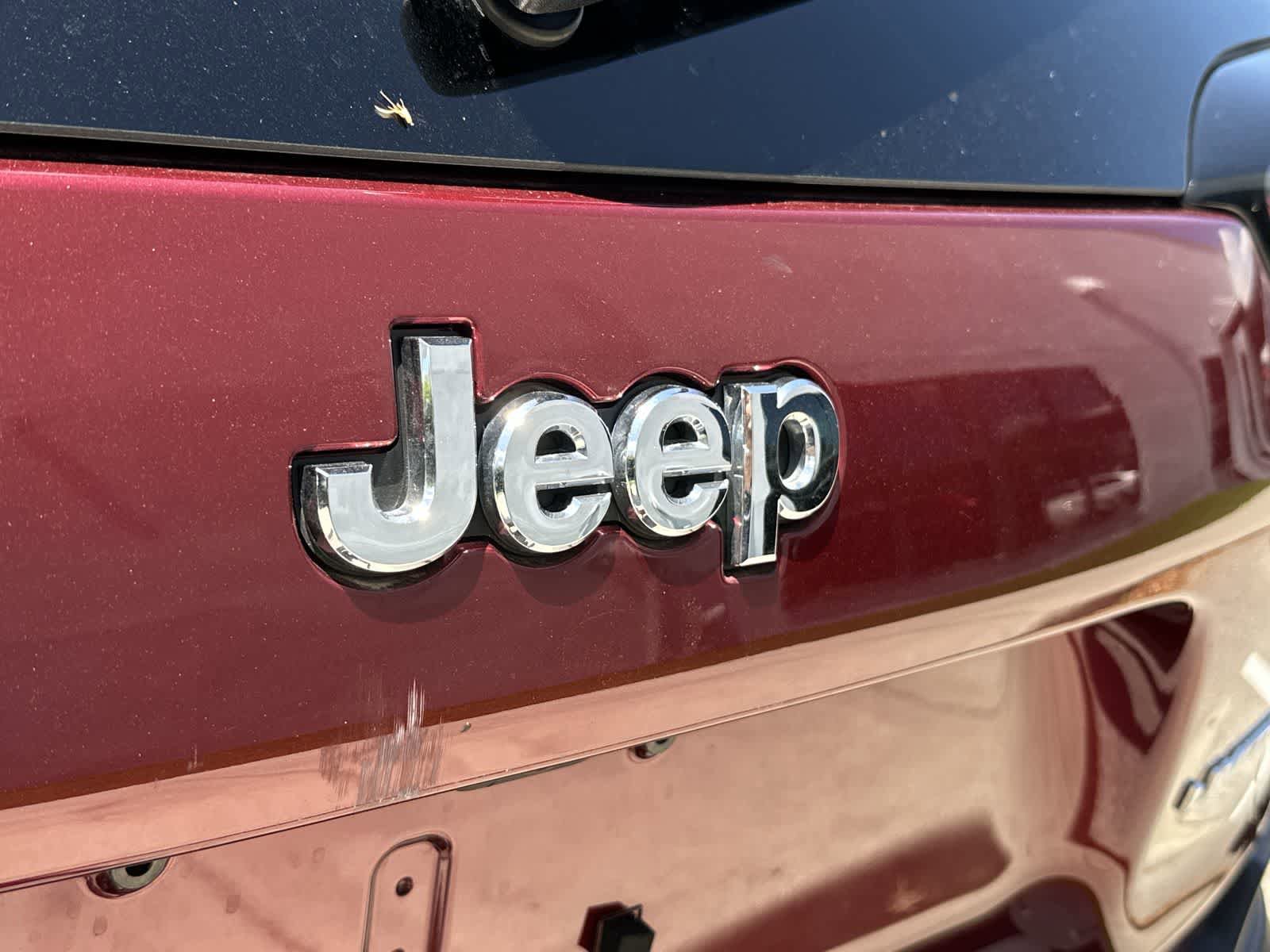 Used 2020 Jeep Cherokee Limited AWD/4WD image 11