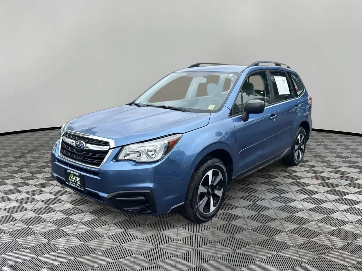 Used 2017 Subaru Forester 2.5i w/ Alloy Wheel Package AWD/4WD image 2