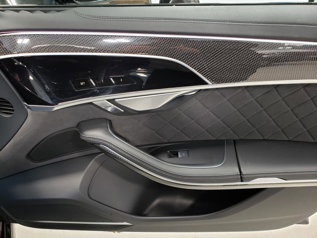 Used 2023 Audi S8 w/ S8 Executive Package image 19