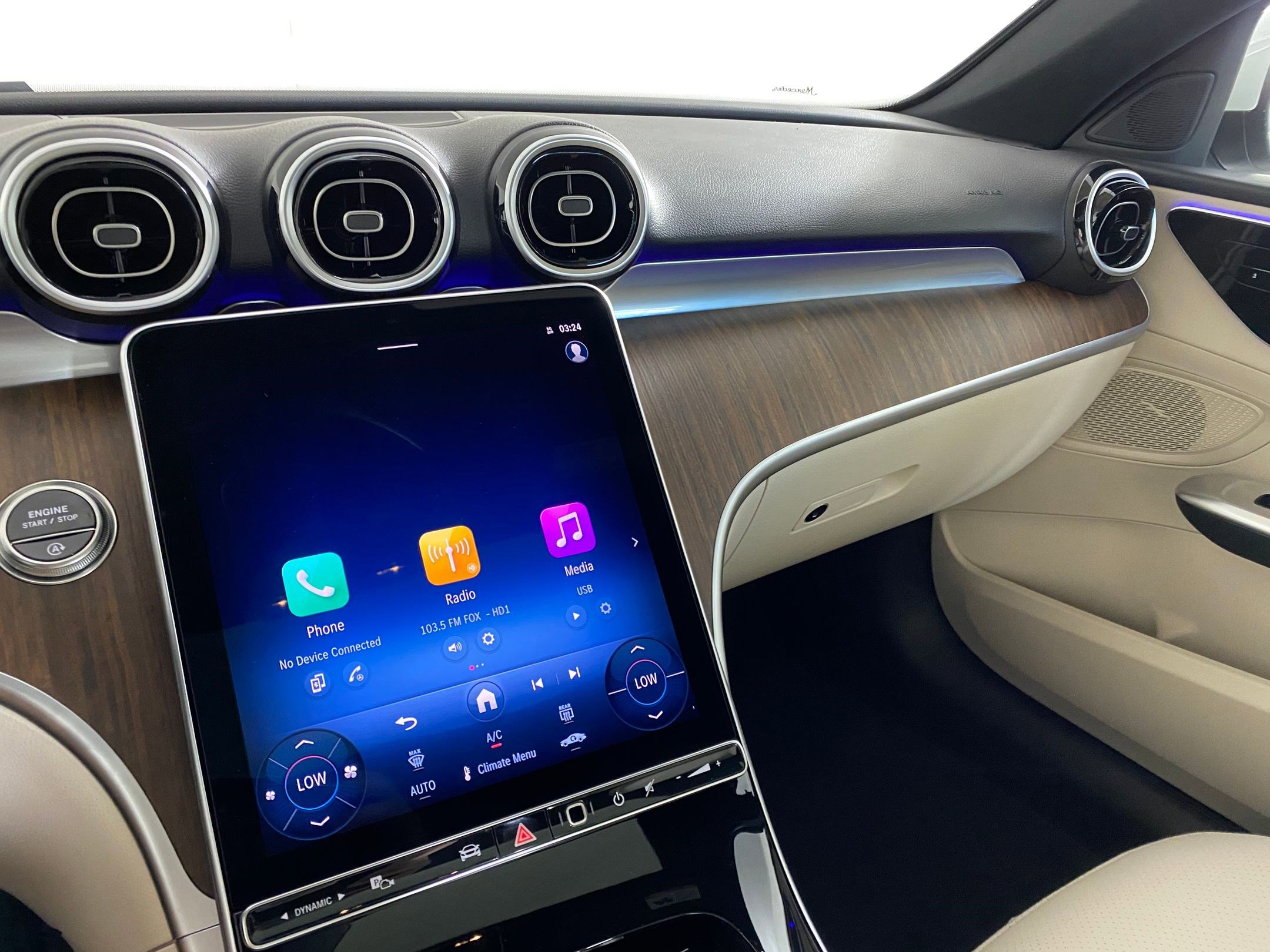 Used 2025 Mercedes-Benz C 300 4MATIC Sedan image 24