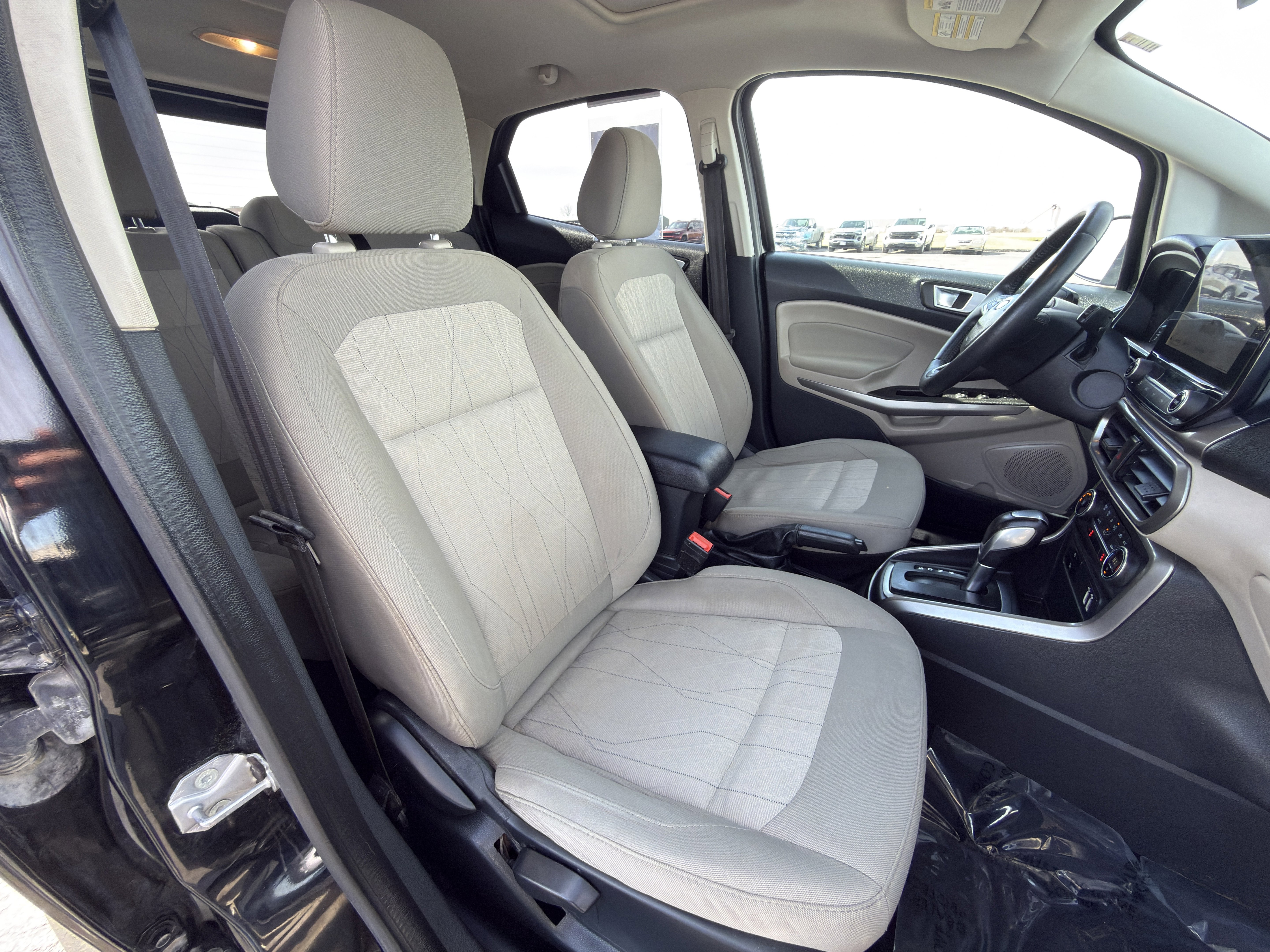 Used 2019 Ford EcoSport SE w/ SE Convenience Package image 13