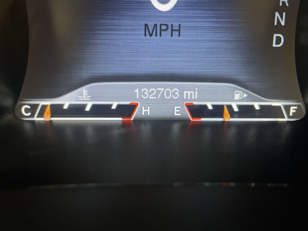 Used 2018 Jeep Cherokee Limited AWD/4WD image 6