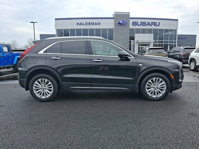 Used 2024 Cadillac XT4 Luxury w/ Cold Weather Package AWD/4WD image 8