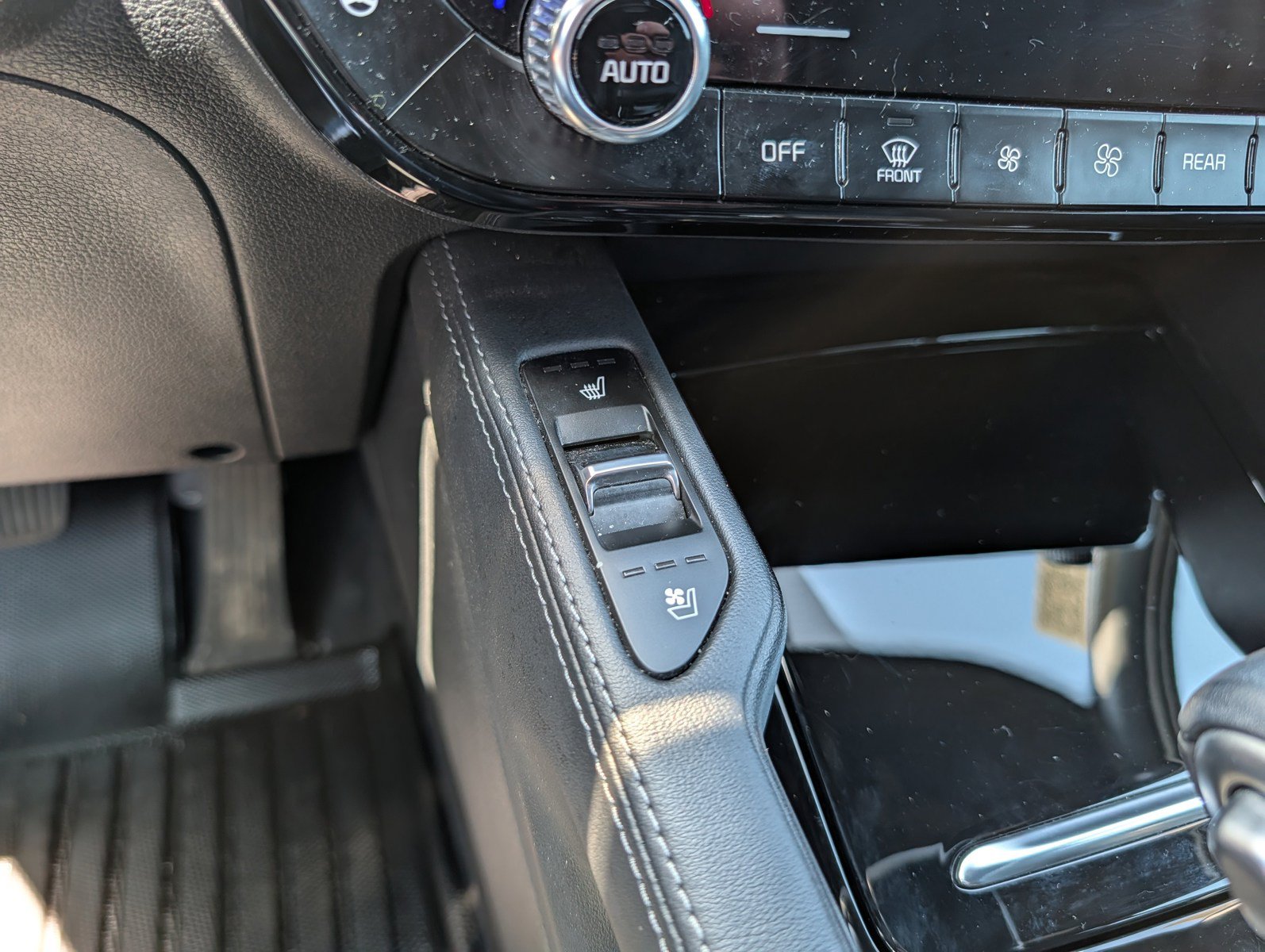 Used 2024 Kia Telluride EX X-Line AWD/4WD image 34