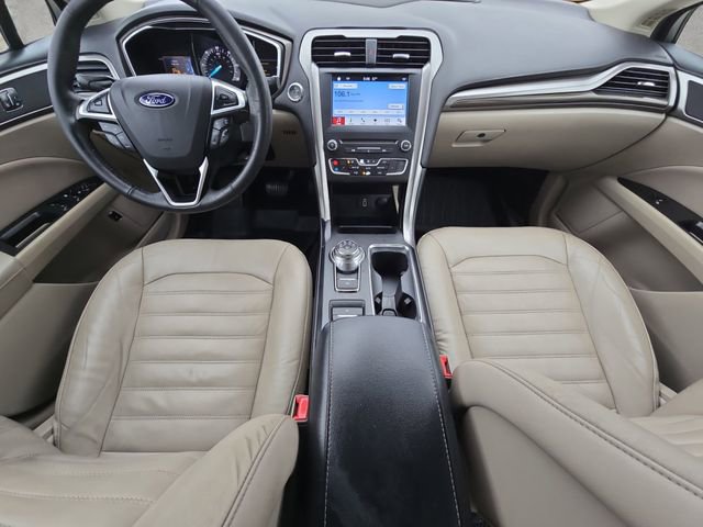 Used 2017 Ford Fusion Energi SE FWD image 20