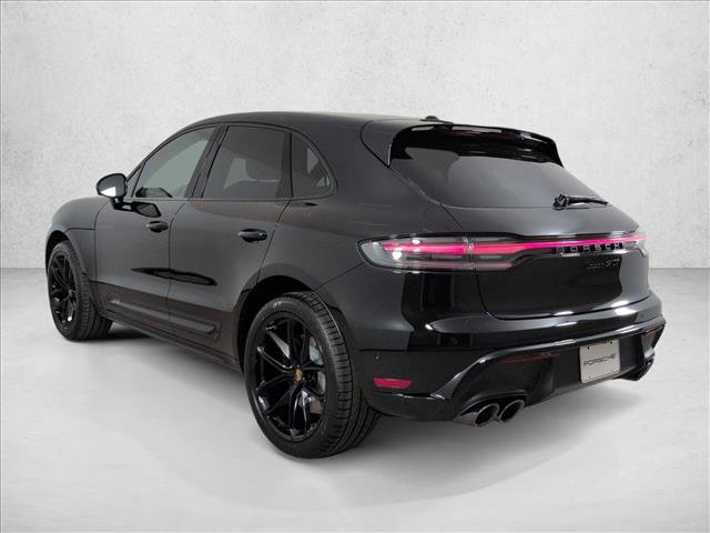 New 2026 Porsche Macan GTS image 3