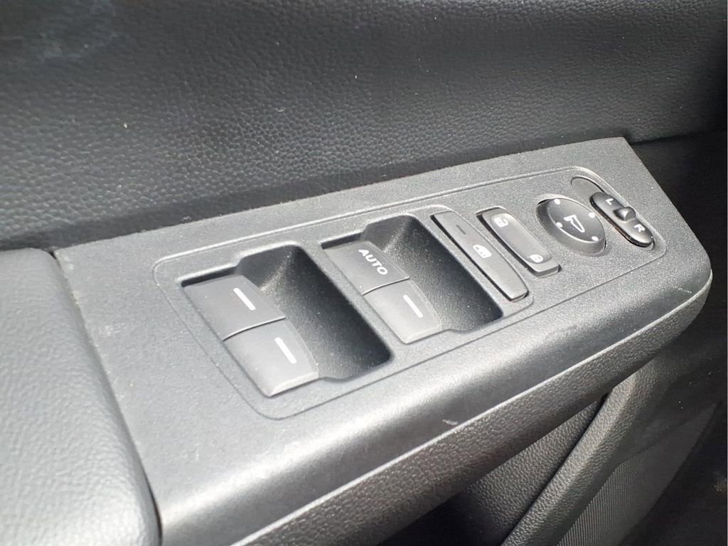 Used 2024 Honda CR-V LX image 29