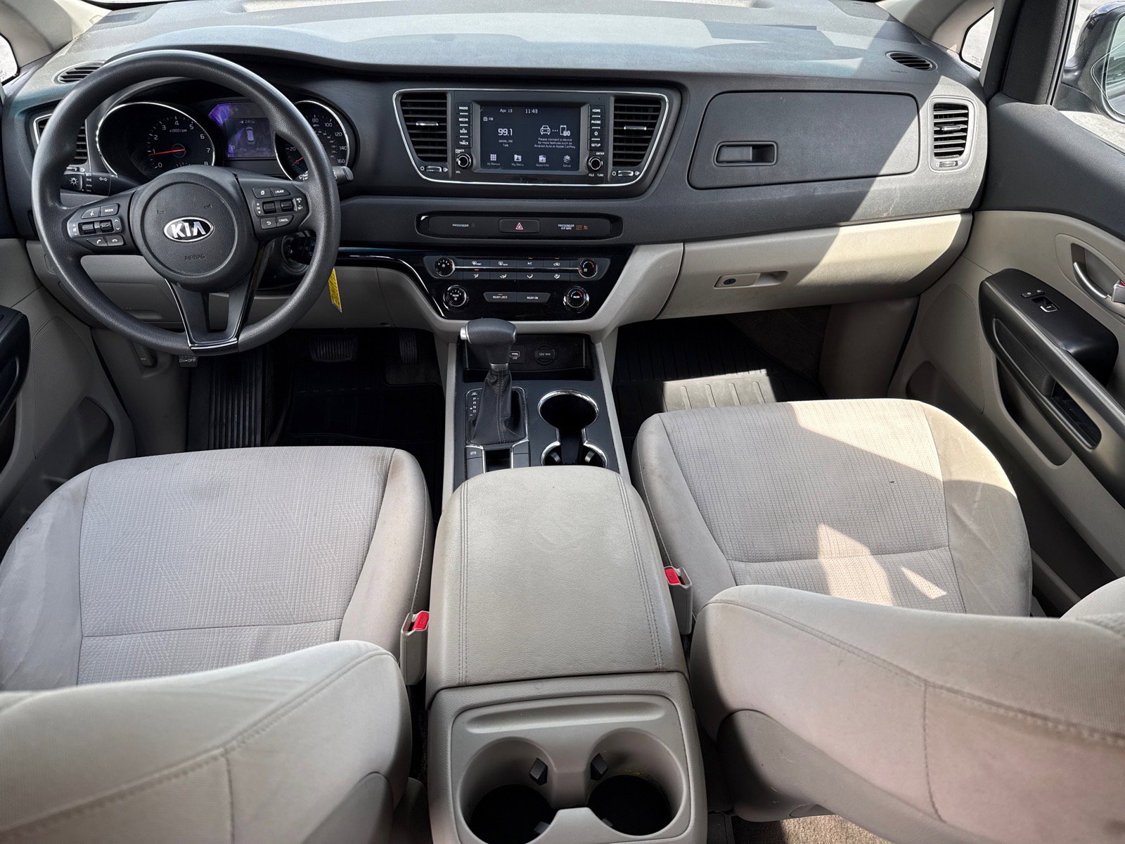 Used 2020 Kia Sedona LX image 12