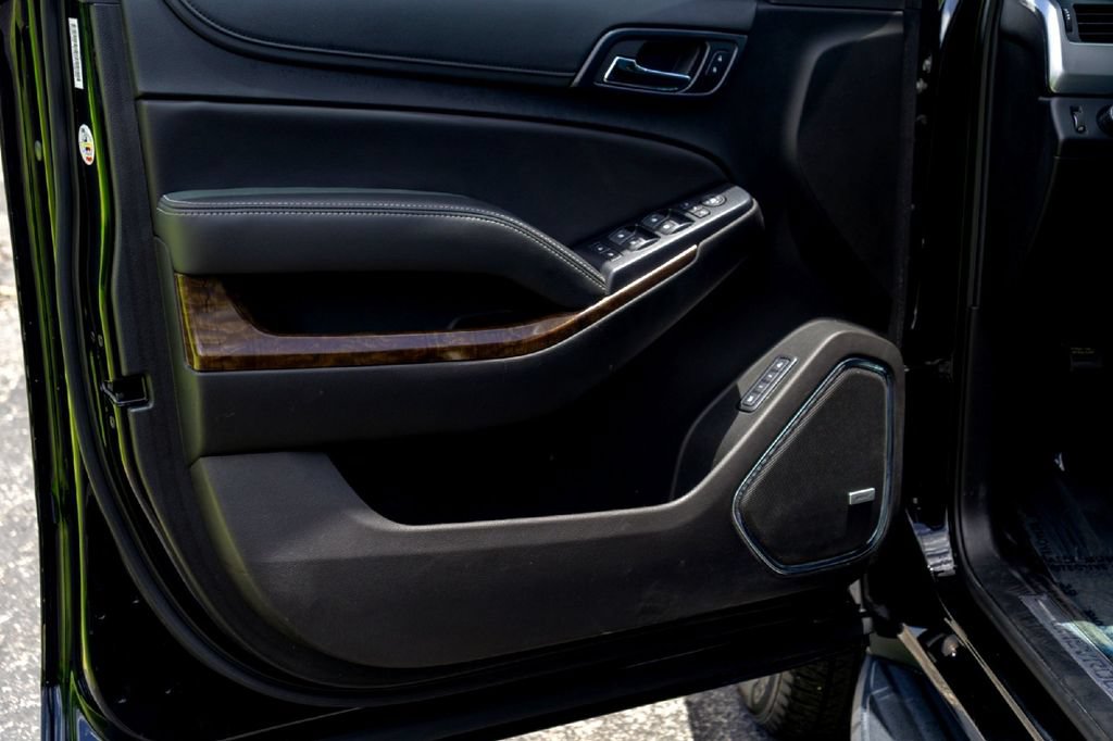 Used 2018 Chevrolet Tahoe LT w/ Luxury Package RWD image 22