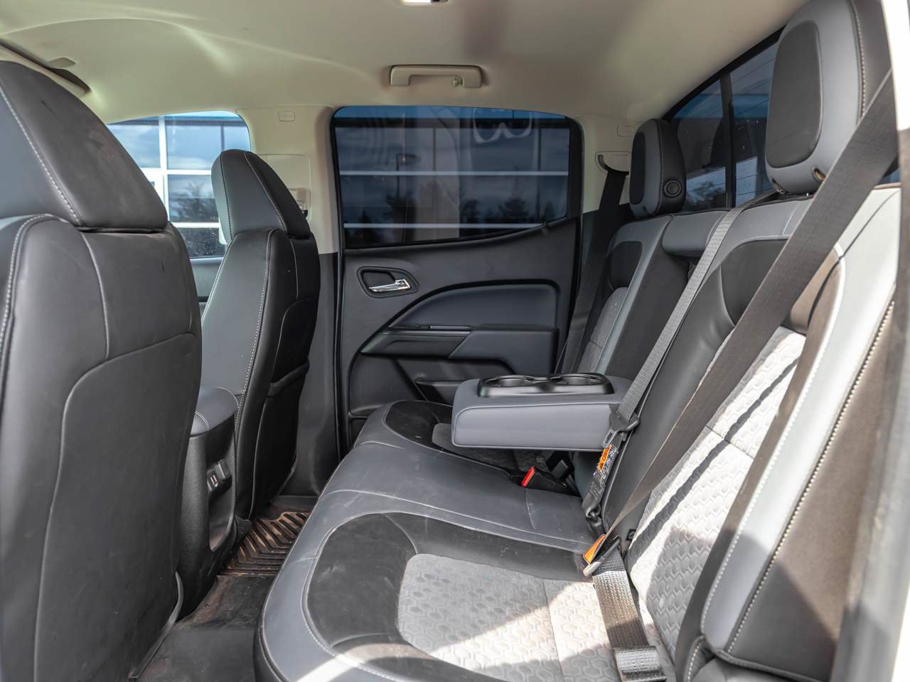 Used 2019 Chevrolet Colorado Z71 AWD/4WD image 18