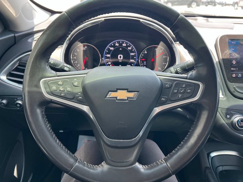 Used 2022 Chevrolet Malibu Premier FWD image 12