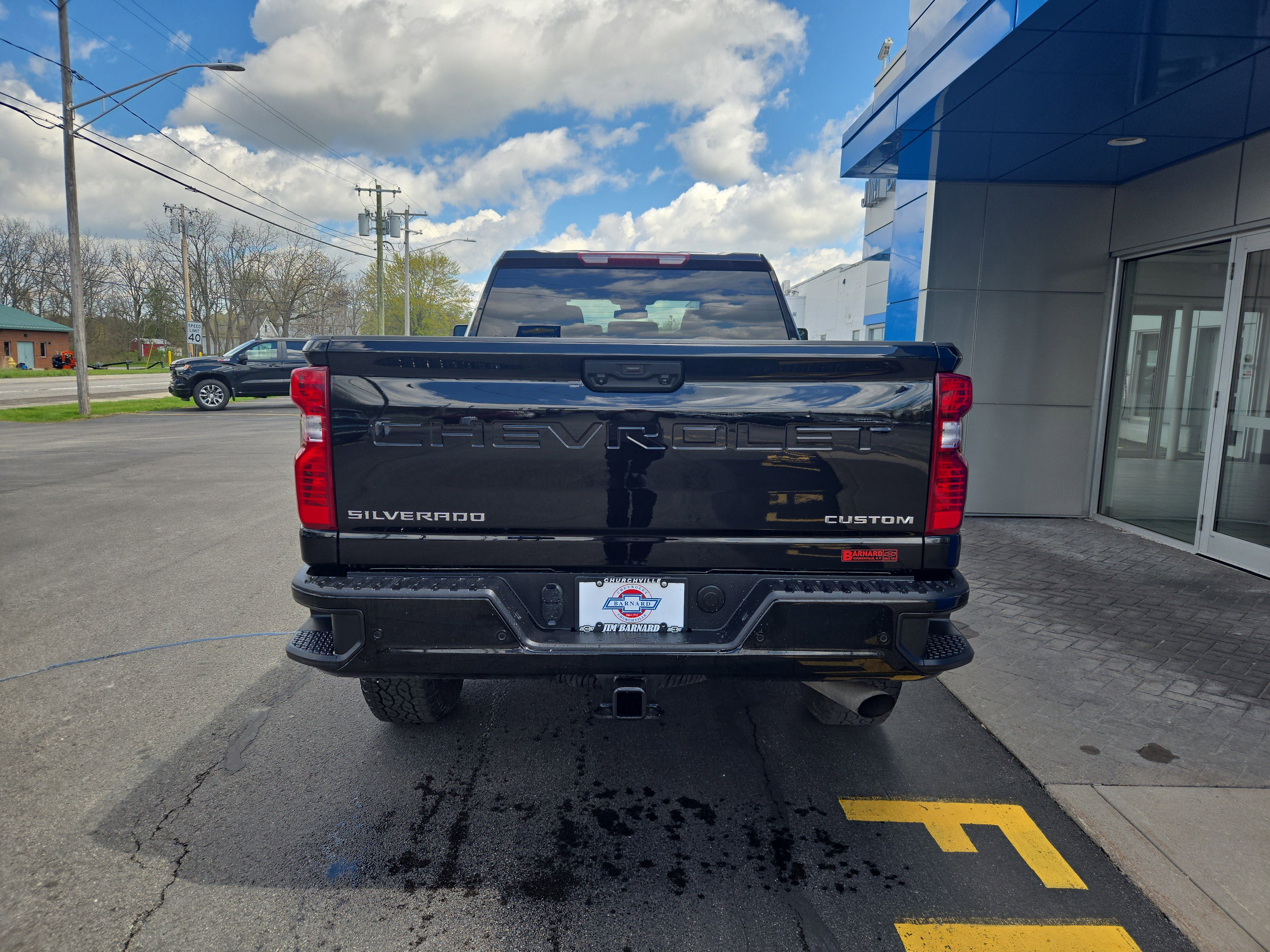 Certified 2024 Chevrolet Silverado 2500 Custom w/ Custom Value Package AWD/4WD image 9