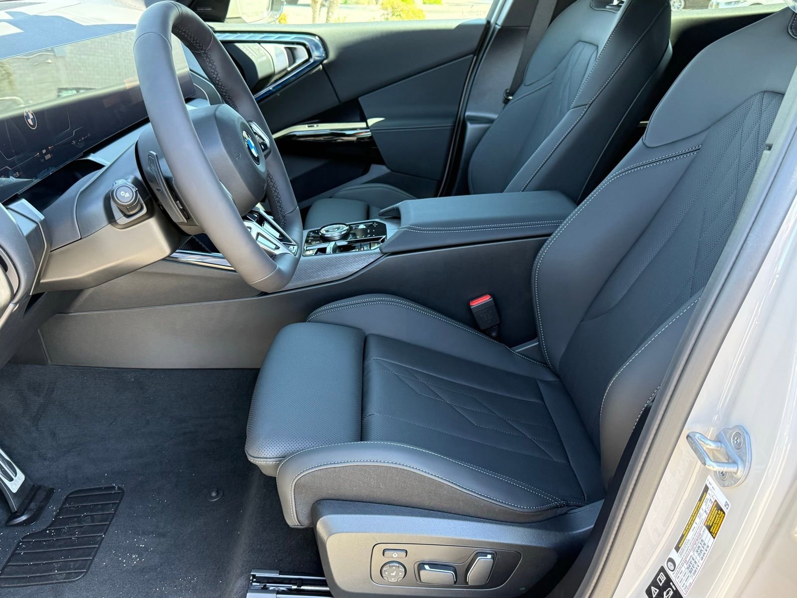 New 2026 BMW X3 xDrive30 w/ Premium Package AWD/4WD image 21
