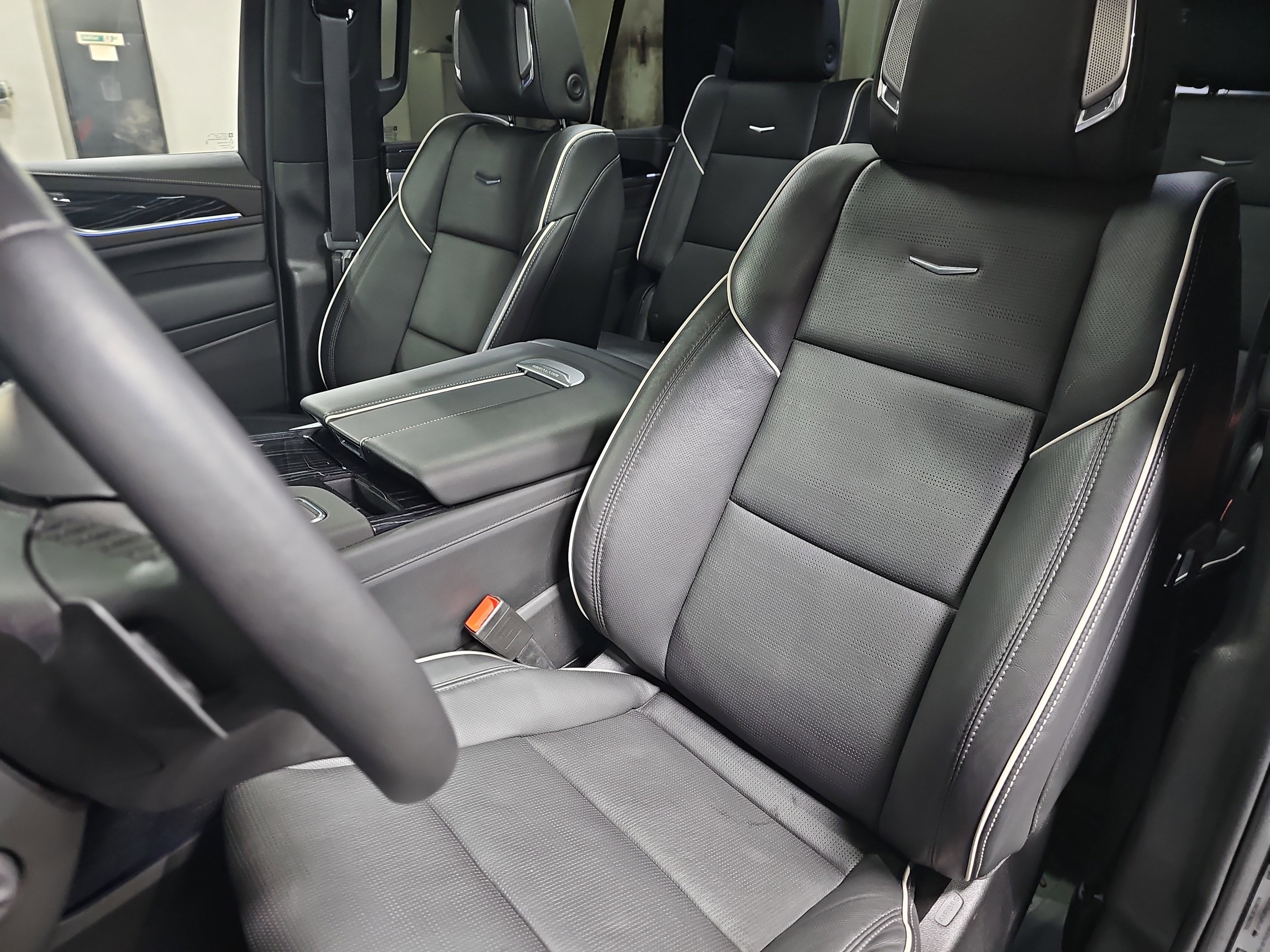 Used 2023 Cadillac Escalade Sport w/ Touring Package AWD/4WD image 16