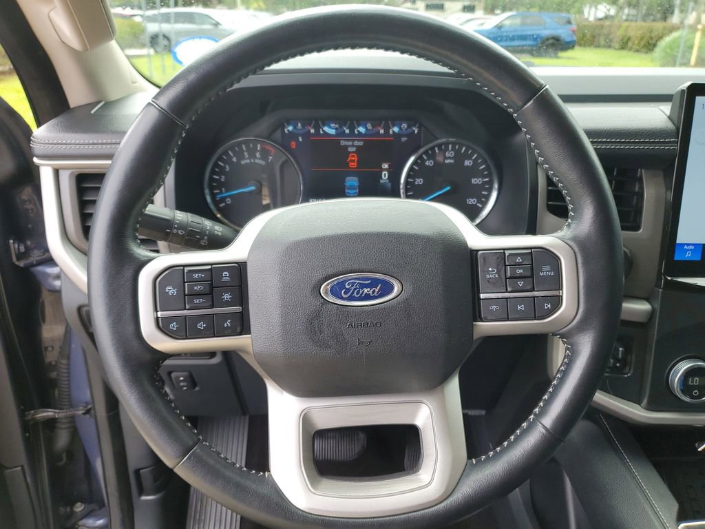 Used 2022 Ford Expedition Max XLT RWD image 25