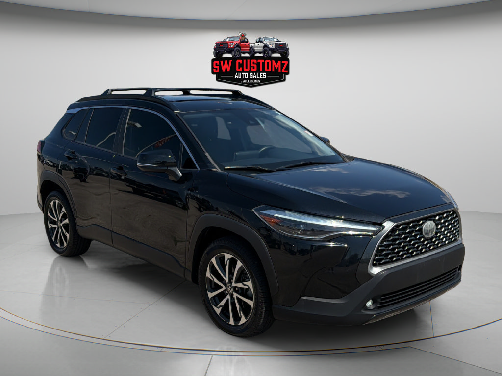 Used 2022 Toyota Corolla Cross XLE w/ Convenience Package